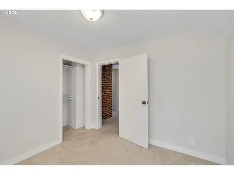 719 9th Street Hood River OR 97031