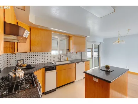 2121 46th Avenue Longview WA 98632