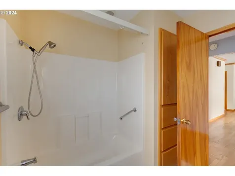 2121 46th Avenue Longview WA 98632