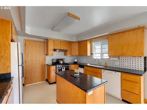 2121 46th Avenue Longview WA 98632