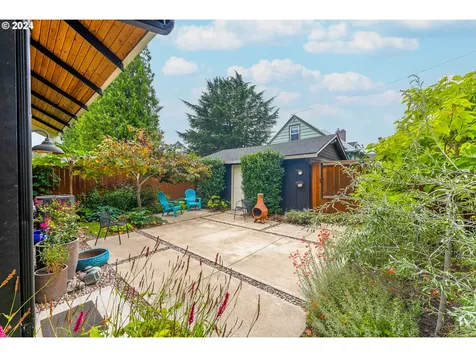 6453 N Omaha Avenue Portland OR 97217