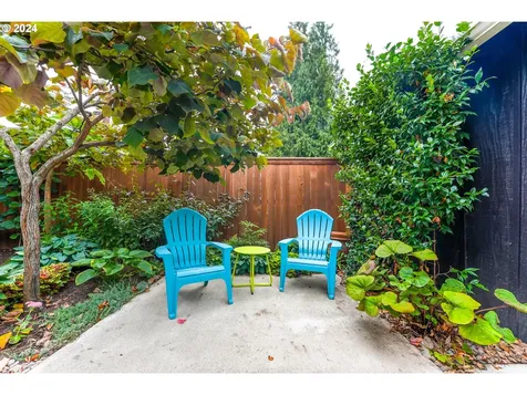 6453 N Omaha Avenue Portland OR 97217