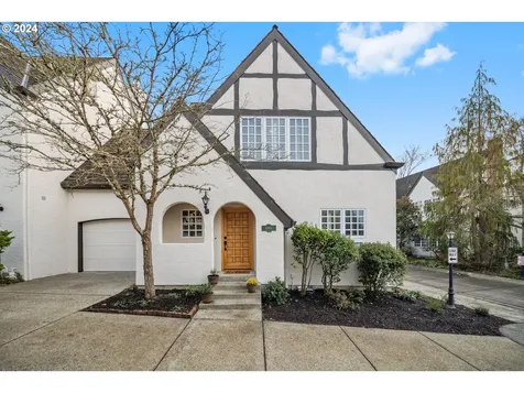 1906 NW Yorkshire Lane Portland OR 97229