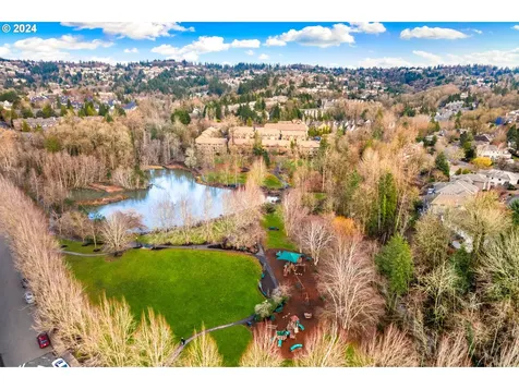 1906 NW Yorkshire Lane Portland OR 97229