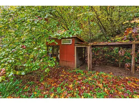 525 Bennett Creek Road Cottage Grove OR 97424