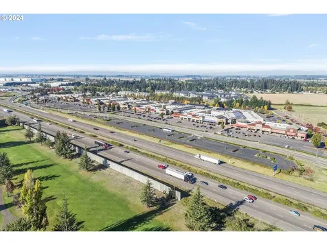 2795 Roanoke Street Woodburn OR 97071