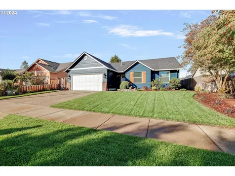2795 Roanoke Street Woodburn OR 97071