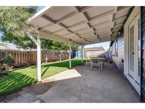 2795 Roanoke Street Woodburn OR 97071