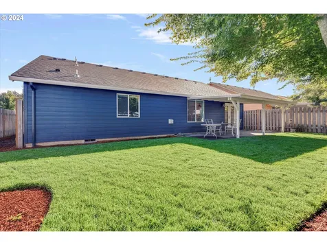 2795 Roanoke Street Woodburn OR 97071