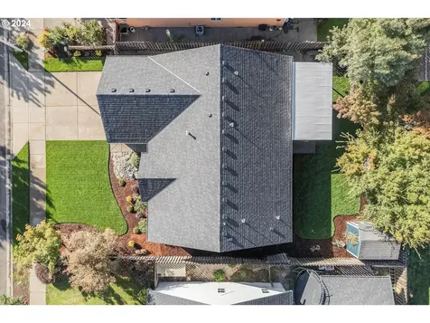 2795 Roanoke Street Woodburn OR 97071