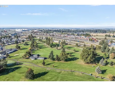 2795 Roanoke Street Woodburn OR 97071