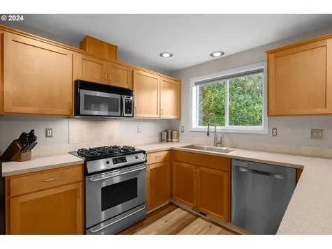 21217 Sw Houston Drive Sherwood OR 97140