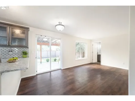 3032 SE Tumblestone Drive Hillsboro OR 97123