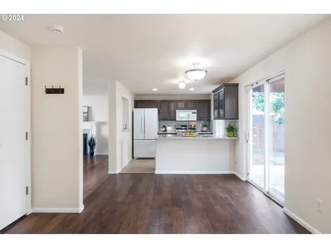 3032 SE Tumblestone Drive Hillsboro OR 97123