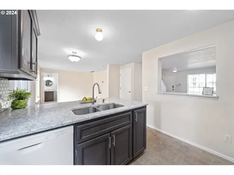 3032 SE Tumblestone Drive Hillsboro OR 97123