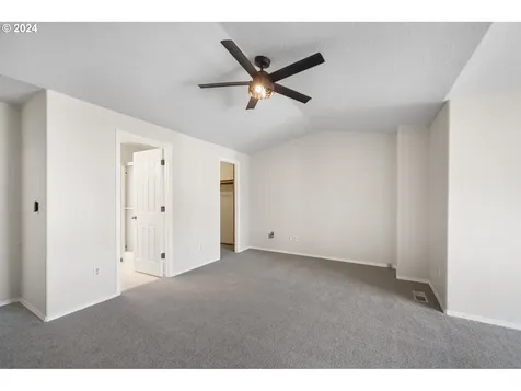 3032 SE Tumblestone Drive Hillsboro OR 97123