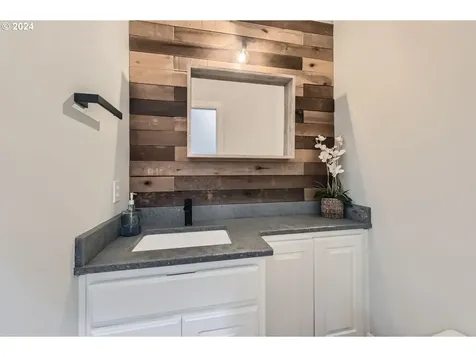 16610 Woodsman Court Lake Oswego OR 97034