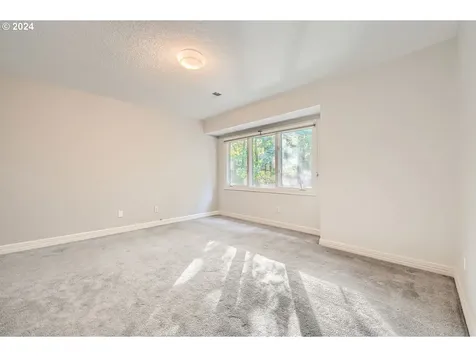 16610 Woodsman Court Lake Oswego OR 97034