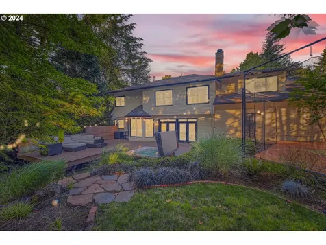 16610 Woodsman Court Lake Oswego OR 97034