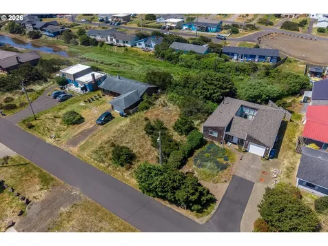 1306 NW Parker Avenue Waldport OR 97394