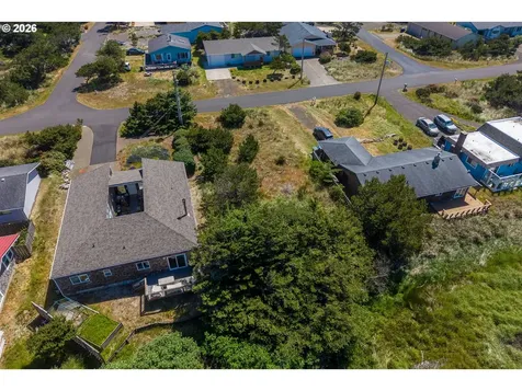 1306 NW Parker Avenue Waldport OR 97394