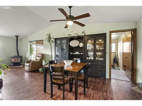 1045 NE Pepperwood Drive Grants Pass OR 97526