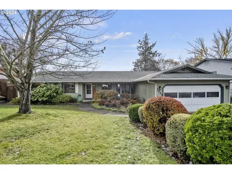 1045 NE Pepperwood Drive Grants Pass OR 97526