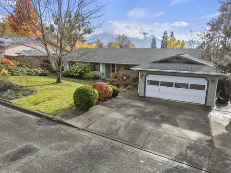 1045 NE Pepperwood Drive Grants Pass OR 97526