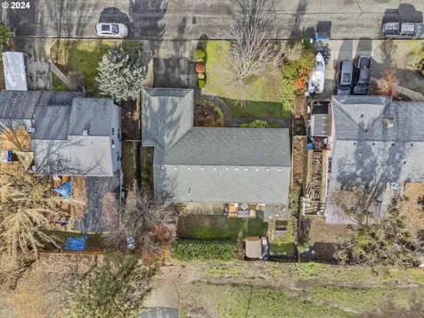 1045 NE Pepperwood Drive Grants Pass OR 97526