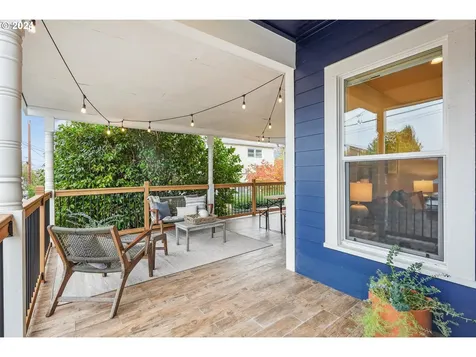 4815 SE Taylor Street Portland OR 97215