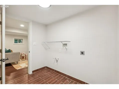 4815 SE Taylor Street Portland OR 97215