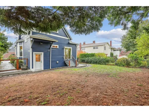 4815 SE Taylor Street Portland OR 97215