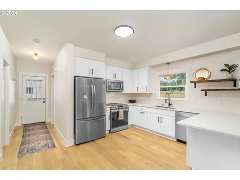 18531 S Upper Highland Road Beavercreek OR 97004
