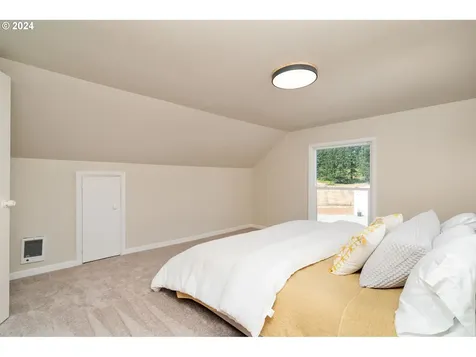 18531 S Upper Highland Road Beavercreek OR 97004