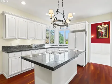 1847 N Teakwood Circle Canby OR 97013