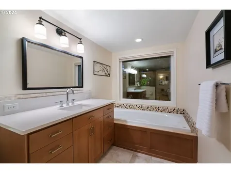 8365 SW Carmel Court Portland OR 97223