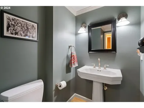 8365 SW Carmel Court Portland OR 97223