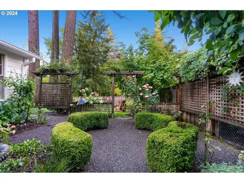 8365 SW Carmel Court Portland OR 97223