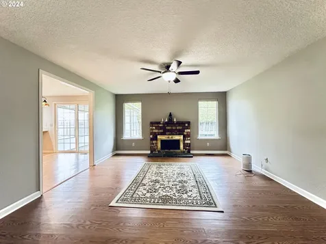 350 Hollyberry Street Woodland WA 98674