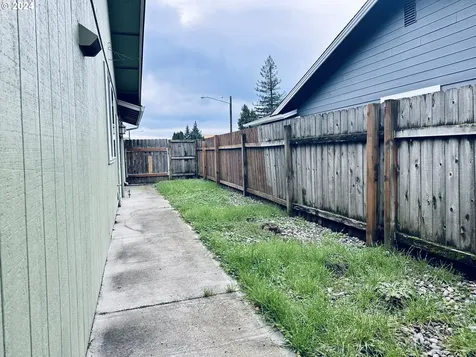 350 Hollyberry Street Woodland WA 98674