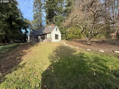 3320 SW Scholls Ferry Road Portland OR 97221