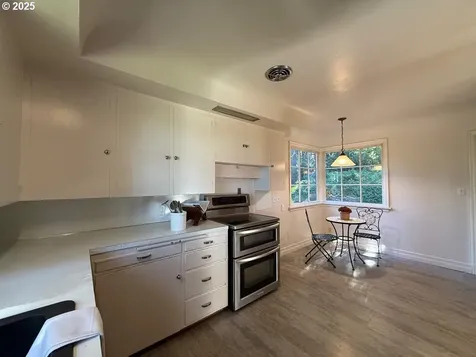 3320 SW Scholls Ferry Road Portland OR 97221