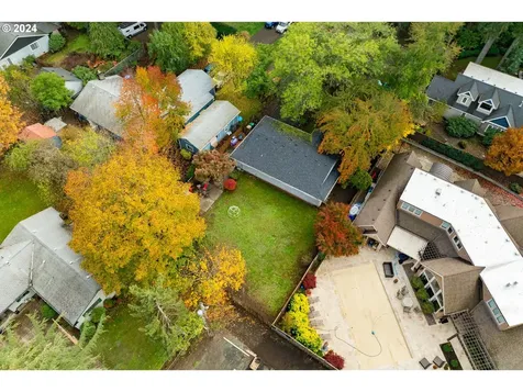 18021 Tualata Avenue Lake Oswego OR 97035