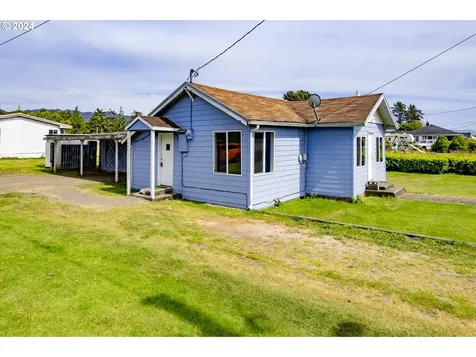 7185 Vaughn Road Tillamook OR 97141