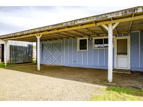 7185 Vaughn Road Tillamook OR 97141