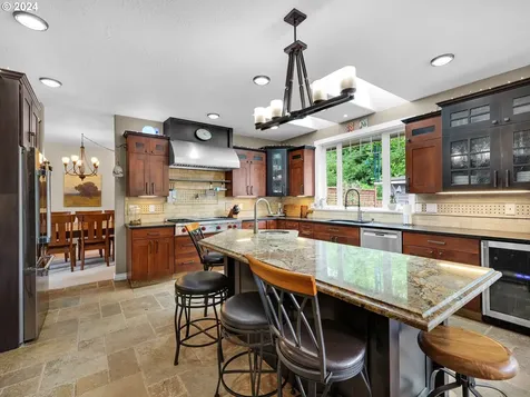 92068 Drucker Place Astoria OR 97103