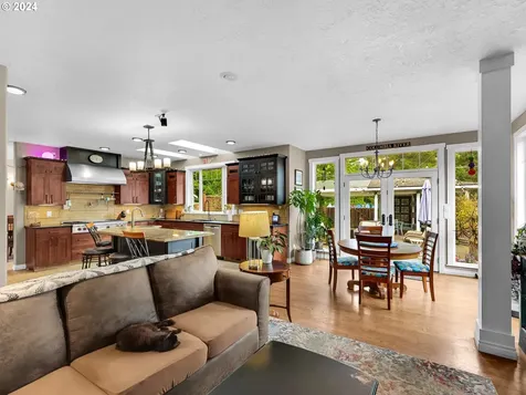 92068 Drucker Place Astoria OR 97103