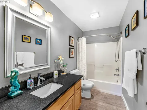92068 Drucker Place Astoria OR 97103