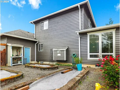 92068 Drucker Place Astoria OR 97103