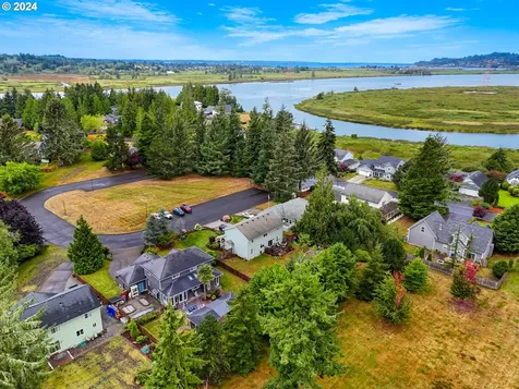 92068 Drucker Place Astoria OR 97103